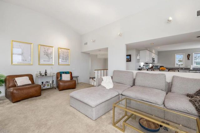 4475 Tivoli St, San Diego, CA 92107