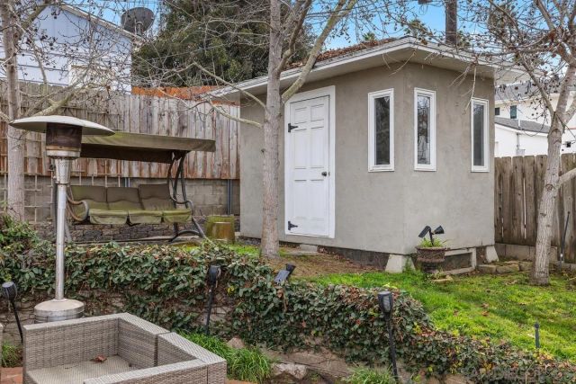 4475 Tivoli St, San Diego, CA 92107