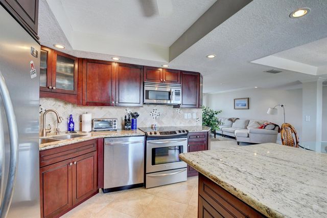 1 HARBOURSIDE Drive 3603, Delray Beach, FL 33483