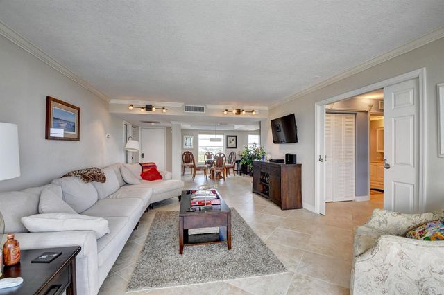 1 HARBOURSIDE Drive 3603, Delray Beach, FL 33483