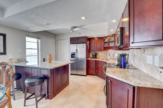 1 HARBOURSIDE Drive 3603, Delray Beach, FL 33483