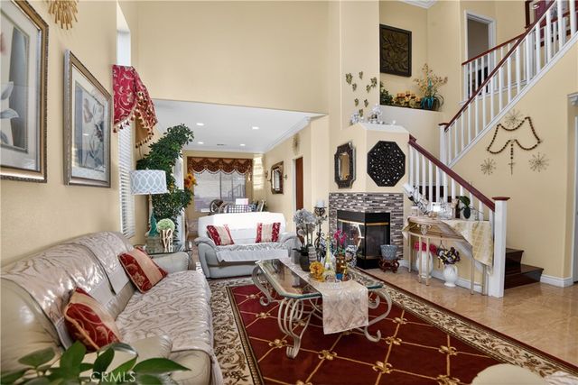 2621 Fallen Leaf Court, Simi Valley, CA 93063