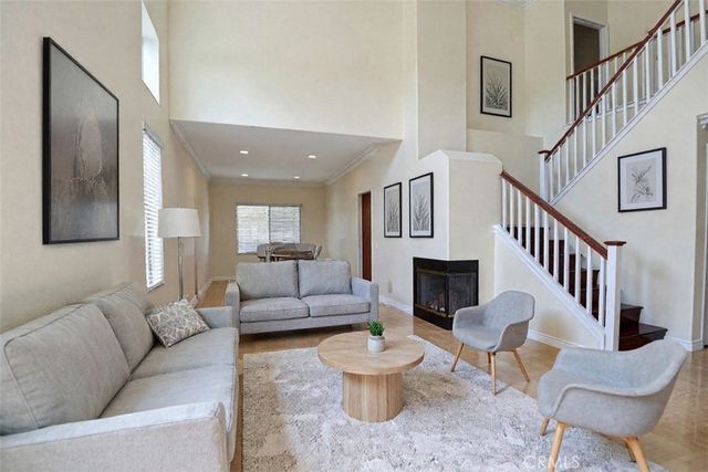 2621 Fallen Leaf Court, Simi Valley, CA 93063