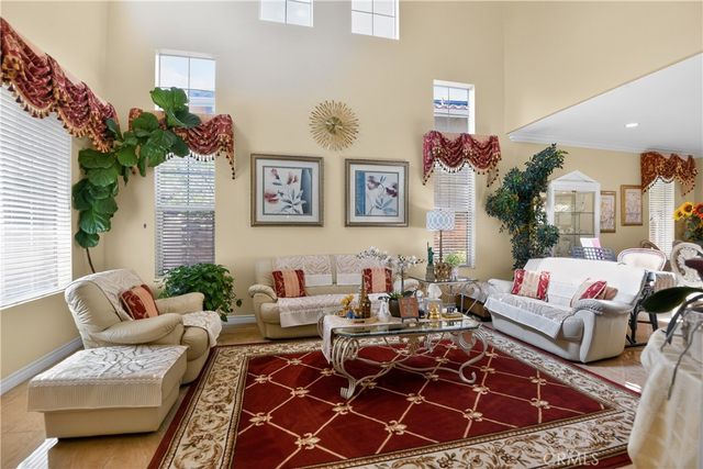 2621 Fallen Leaf Court, Simi Valley, CA 93063