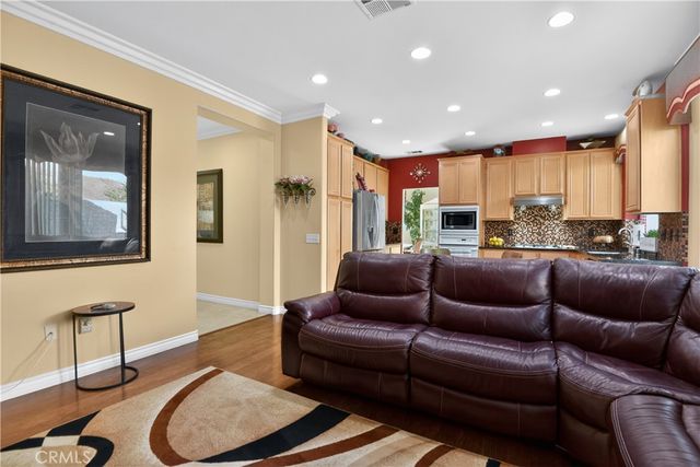 2621 Fallen Leaf Court, Simi Valley, CA 93063