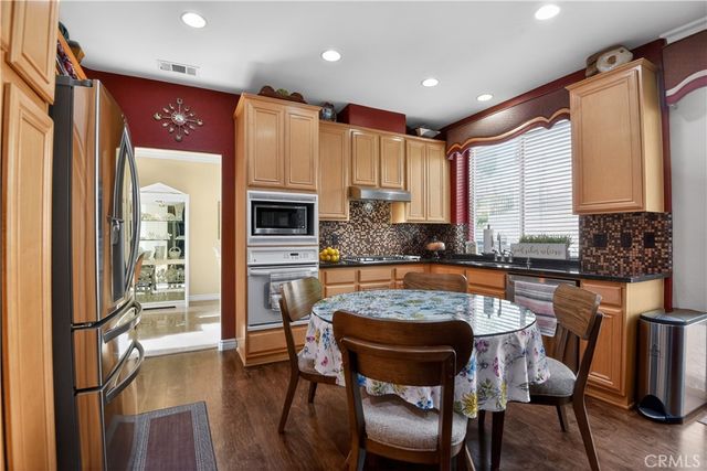 2621 Fallen Leaf Court, Simi Valley, CA 93063