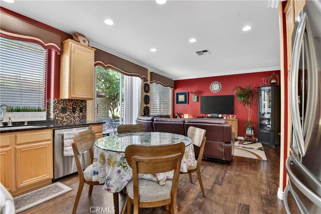 2621 Fallen Leaf Court, Simi Valley, CA 93063