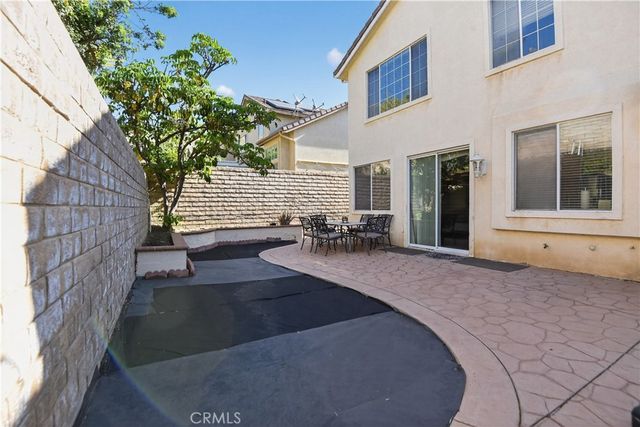 2621 Fallen Leaf Court, Simi Valley, CA 93063