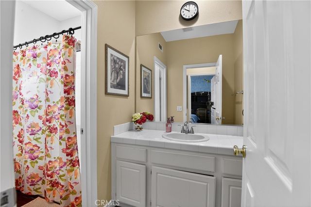 2621 Fallen Leaf Court, Simi Valley, CA 93063