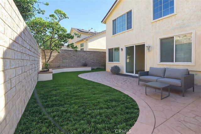 2621 Fallen Leaf Court, Simi Valley, CA 93063