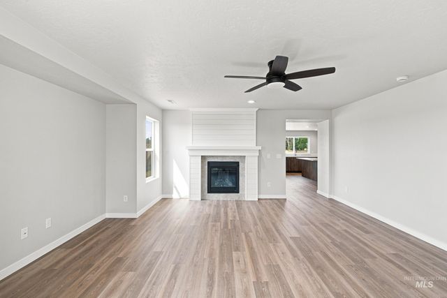 405 Miner Ave, Middleton, ID 83644