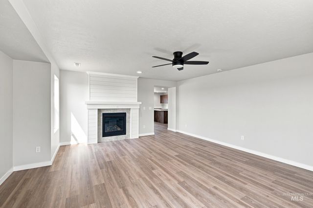 405 Miner Ave, Middleton, ID 83644
