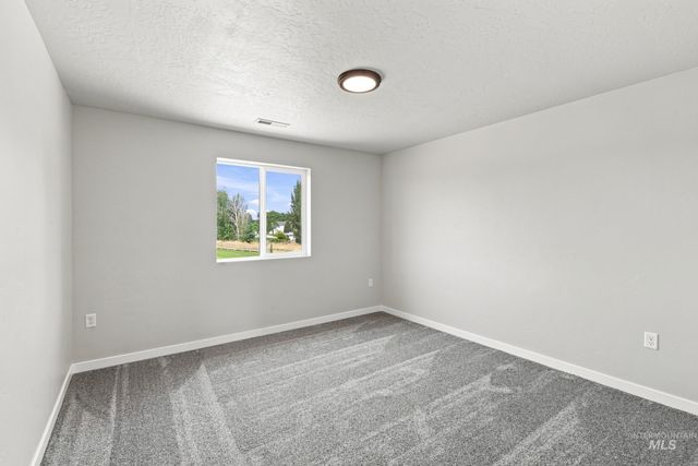 405 Miner Ave, Middleton, ID 83644