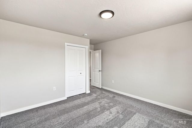 405 Miner Ave, Middleton, ID 83644