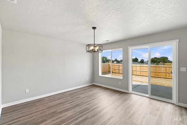 405 Miner Ave, Middleton, ID 83644