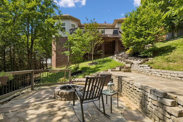 940 Century Oak Dr, Nashville, TN 37211