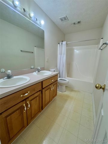 33 JAMESTOWN Loop, Millbrook, AL 36054