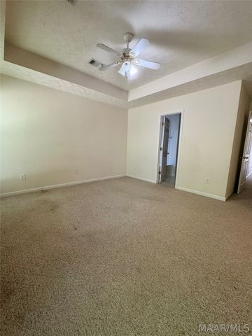 33 JAMESTOWN Loop, Millbrook, AL 36054
