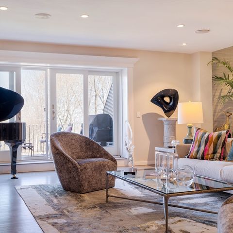 103 Bellevue St 4, Newton, MA 02458