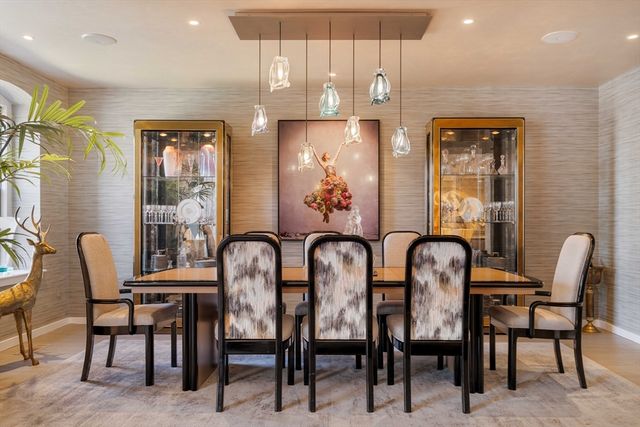 103 Bellevue St 4, Newton, MA 02458