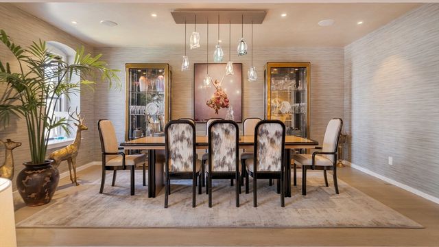 103 Bellevue St 4, Newton, MA 02458