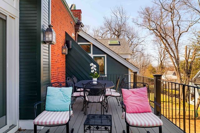 103 Bellevue St 4, Newton, MA 02458