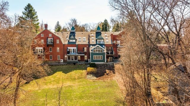 103 Bellevue St 4, Newton, MA 02458