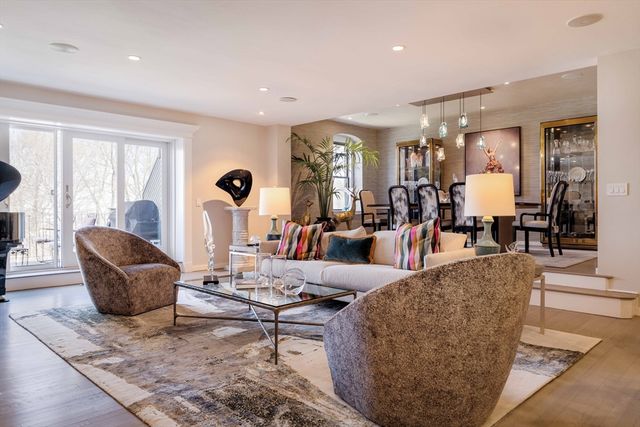 103 Bellevue St 4, Newton, MA 02458