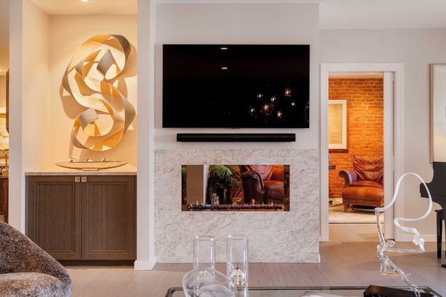 103 Bellevue St 4, Newton, MA 02458