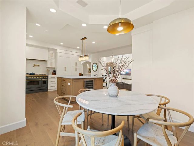 2300 John Street, Manhattan Beach, CA 90266