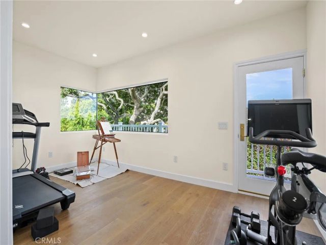 2300 John Street, Manhattan Beach, CA 90266