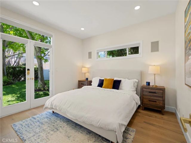 2300 John Street, Manhattan Beach, CA 90266