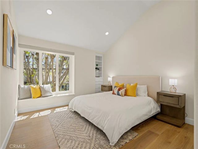 2300 John Street, Manhattan Beach, CA 90266