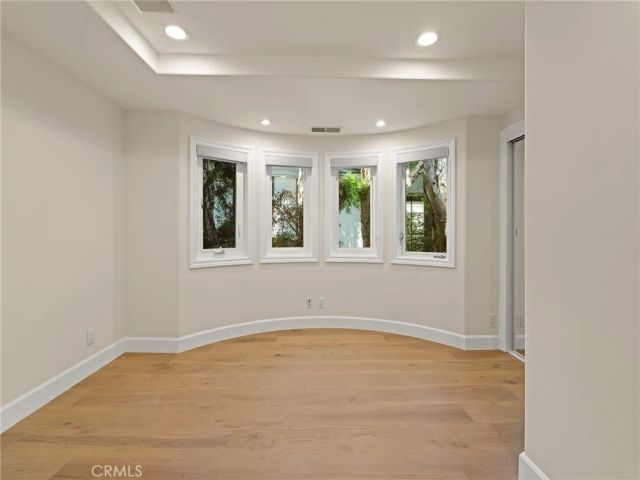 2300 John Street, Manhattan Beach, CA 90266