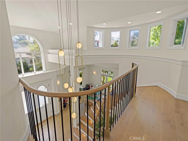 2300 John Street, Manhattan Beach, CA 90266