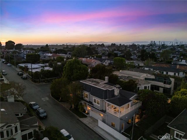 2300 John Street, Manhattan Beach, CA 90266
