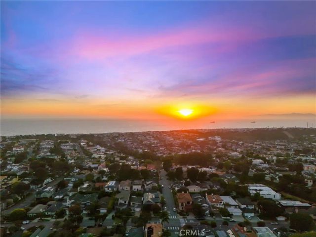 2300 John Street, Manhattan Beach, CA 90266