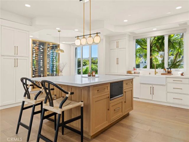 2300 John Street, Manhattan Beach, CA 90266