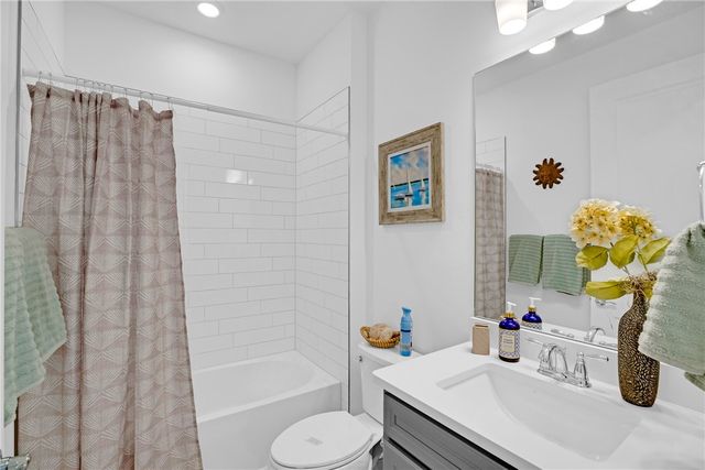 1377 Harper Way, Vero Beach, FL 32960