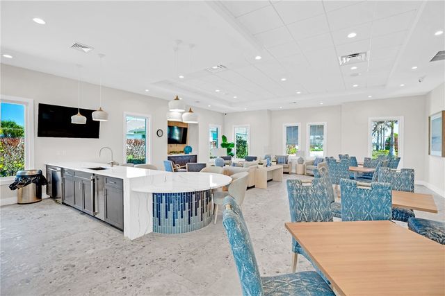 1377 Harper Way, Vero Beach, FL 32960