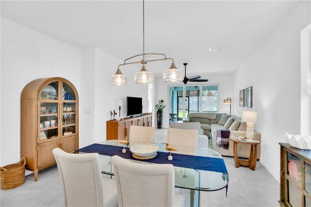 1377 Harper Way, Vero Beach, FL 32960