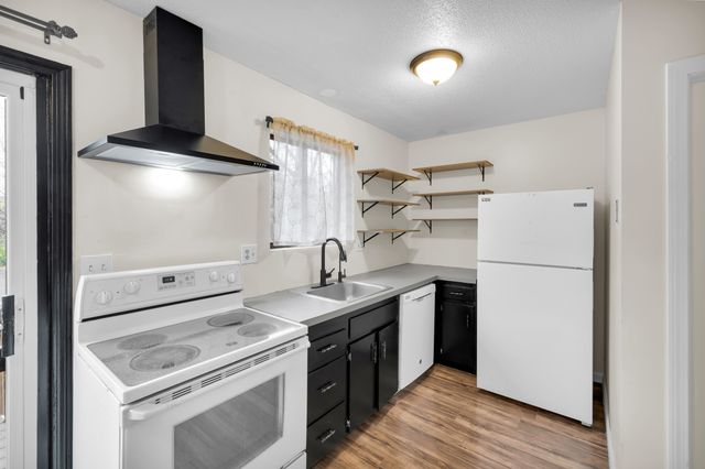 220 Blakeslee Street 220, Bristol, CT 06010