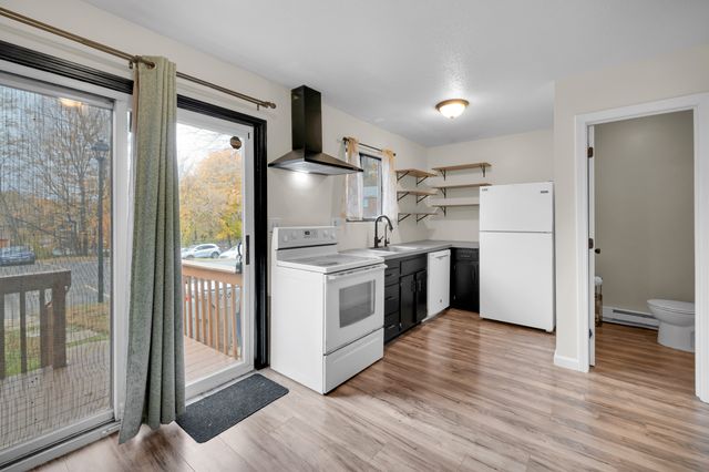 220 Blakeslee Street 220, Bristol, CT 06010