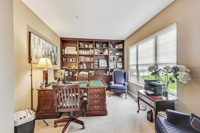 4427 Lainie Circle, Glenview, IL 60026