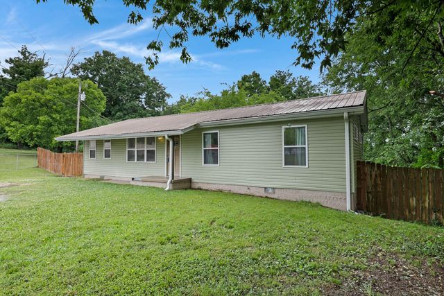 39 Fine Street, Rossville, GA 30741