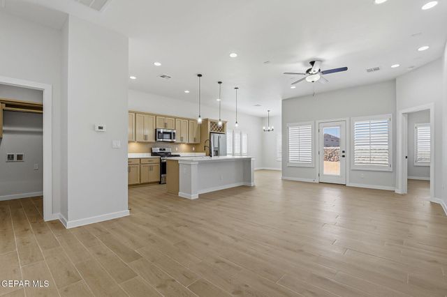 15048 RESOLVE Drive, El Paso, TX 79938