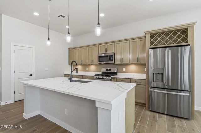 15048 RESOLVE Drive, El Paso, TX 79938