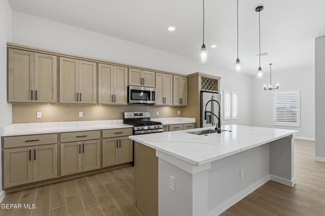 15048 RESOLVE Drive, El Paso, TX 79938