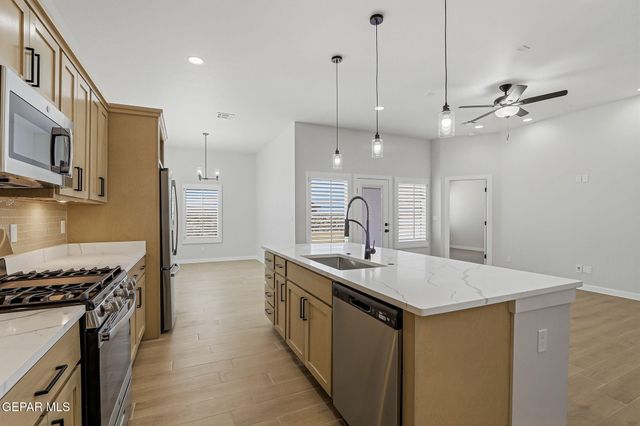 15048 RESOLVE Drive, El Paso, TX 79938