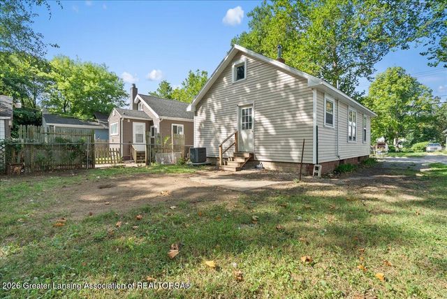 629 S Foster Avenue, Lansing, MI 48912